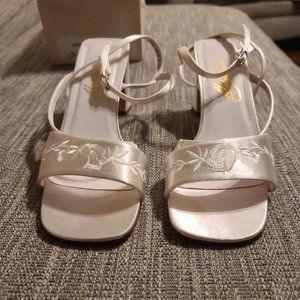 Michaelangelo White Wedding Sandals